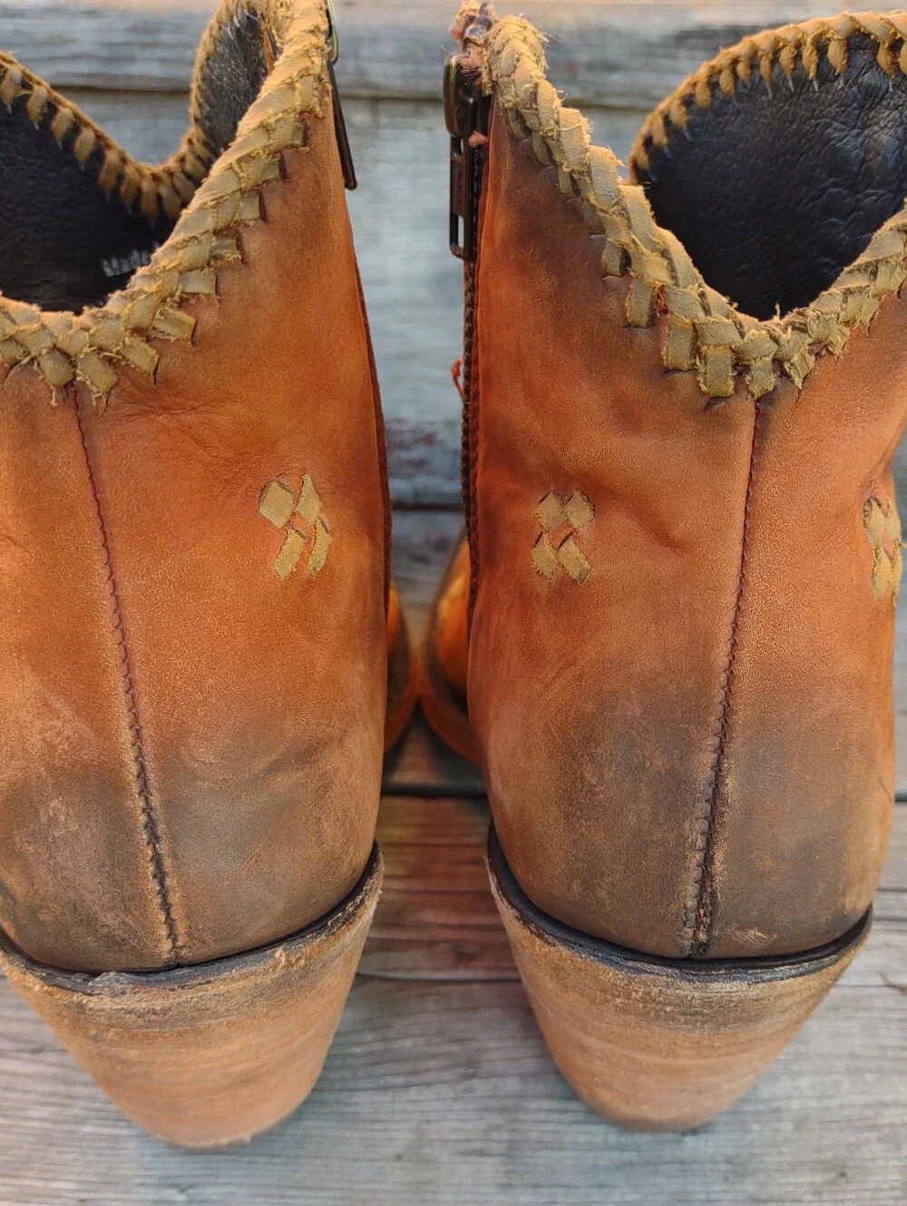 Liberty Black Aztec Southwestern Leather Western Cowgirl Booties Size US 7